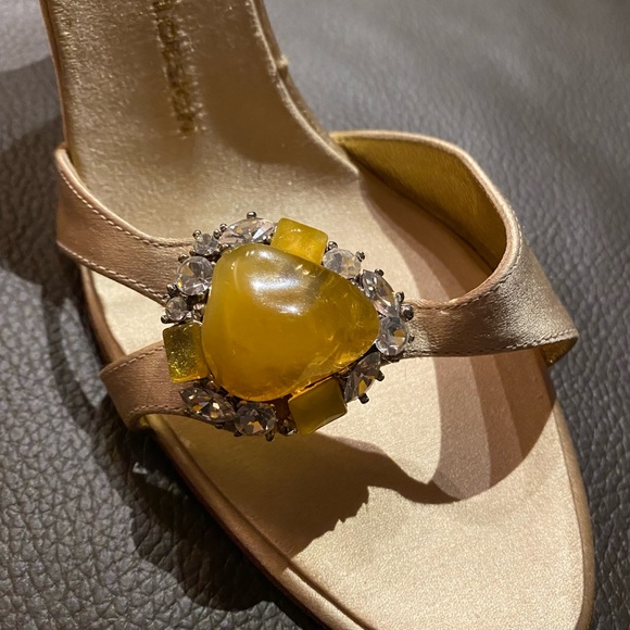 Authentic GIUSEPPE ZANOTTI elegant golden satin and leather evening shoes. - Picture 1 of 11